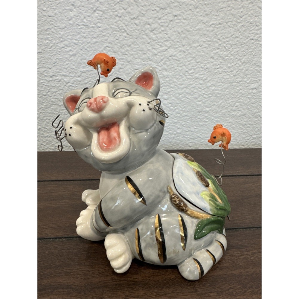 Vtg Kitschy Ceramic Cat Trinket Box Figurine Wide Open Mouth Grey Striped Fish